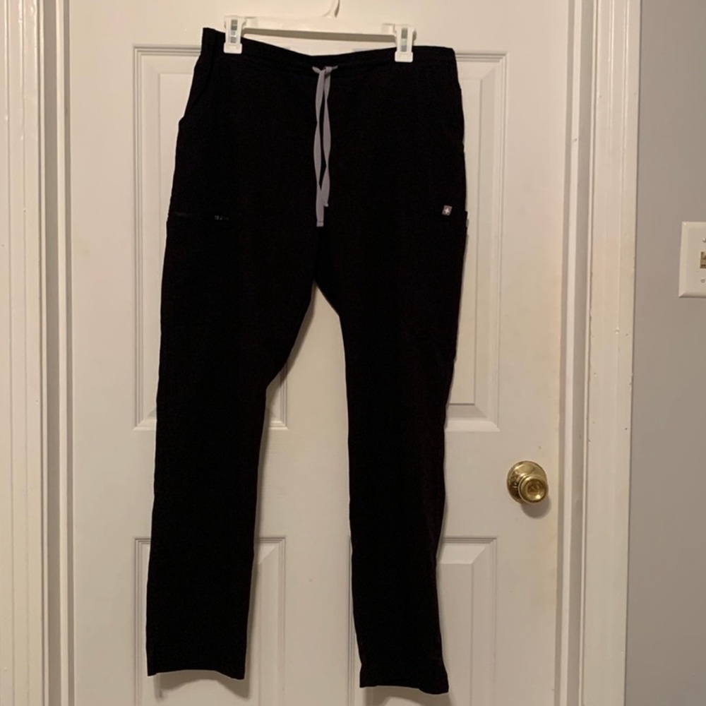 FIGS regular yola skinny scrub pants size Large